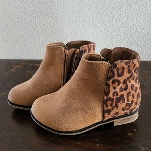 Cat and Jack Leopard accent ankle boots size 7 toddler
